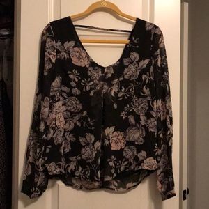Floral, double V-neck Blouse